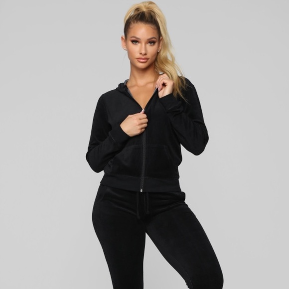og velour lounge set